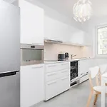 Botanic Gardens With Free Garage By Renters Wrocław