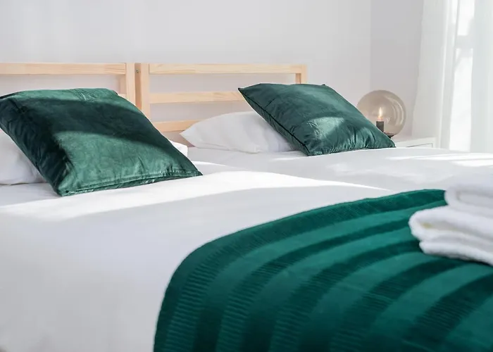 Botanic Gardens With Free Garage By Renters Wrocław