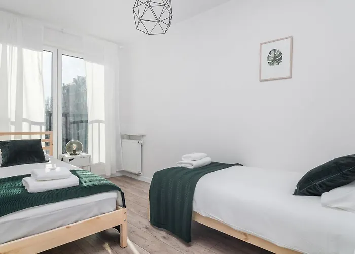 Botanic Gardens With Free Garage By Renters Apartman Wrocław