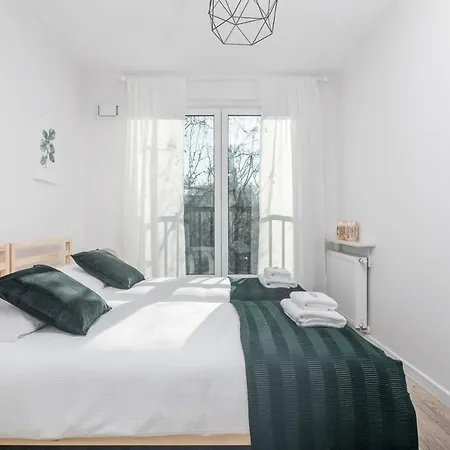 Botanic Gardens Apartment In Wroclaw By Noclegi Renters Wrocław